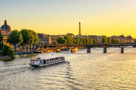 Paris Turu Türk Havayolları ile Yılbaşı Özel 4 Gece 5 Gün (CDG-CDG)