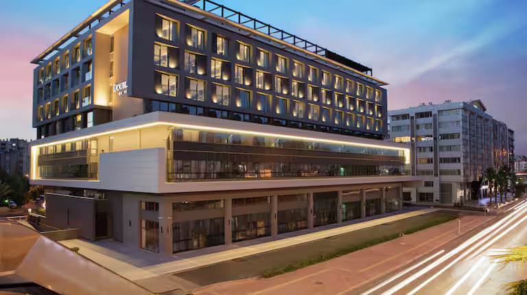 Doubletree By Hilton Antalya City Centre