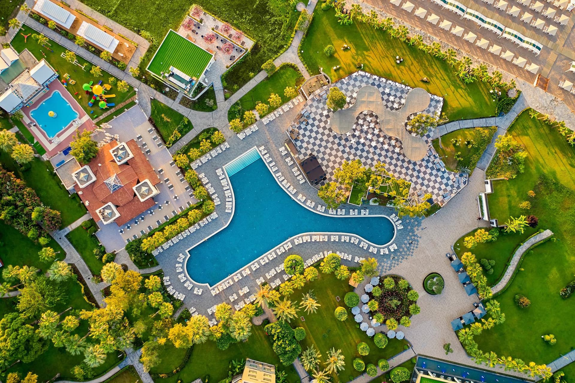 Mövenpick Resort Tekirova 2