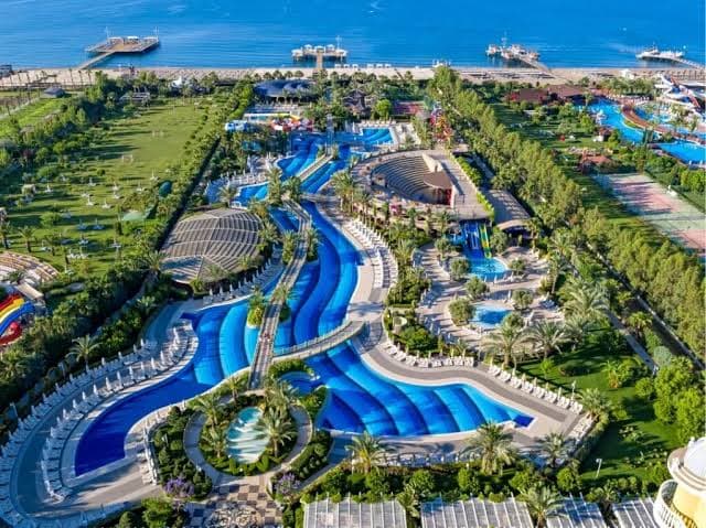 Royal Holiday Palace 2