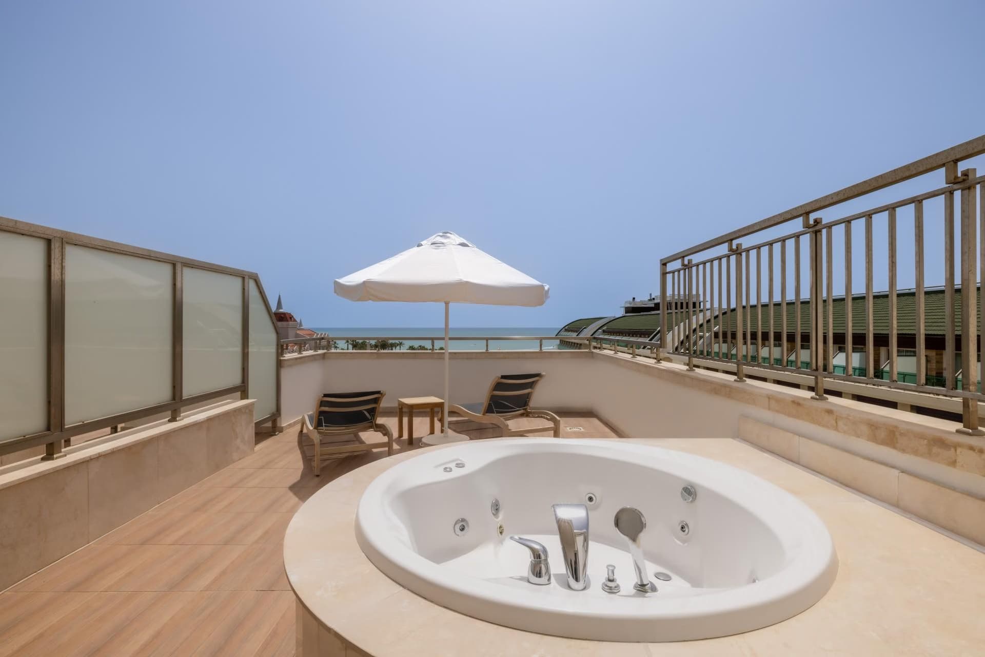 Crystal Waterworld Resort Spa 4