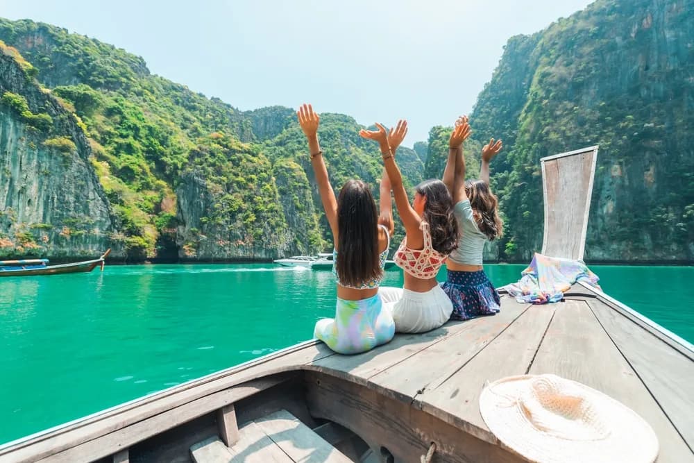 holiway travel asian woman boat tour sea