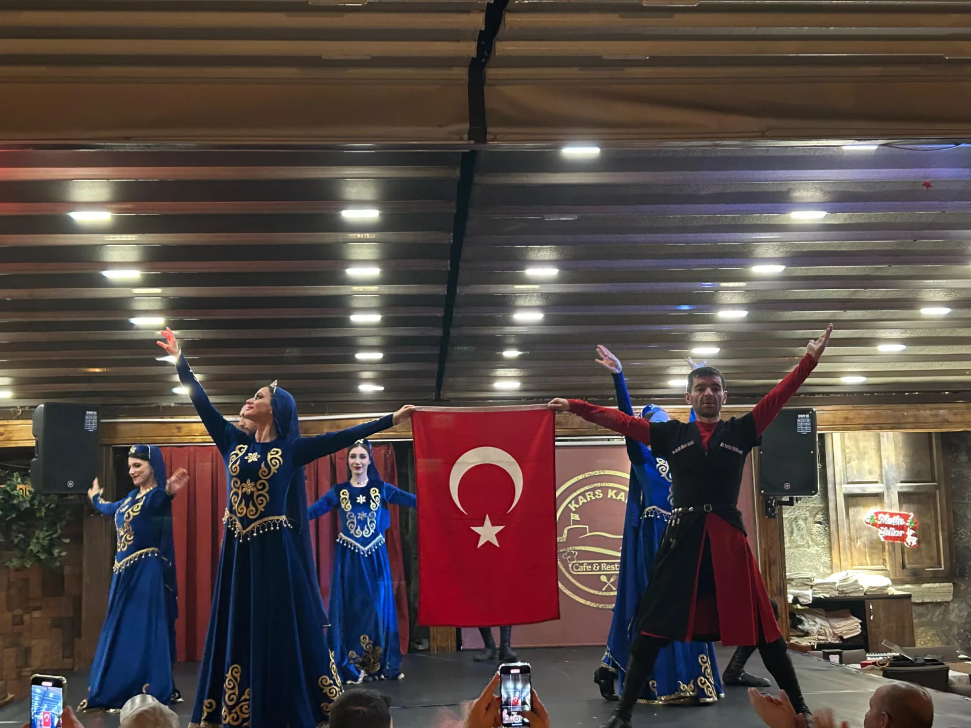 kafkas dansi kafkas halk oyunlari.jpg