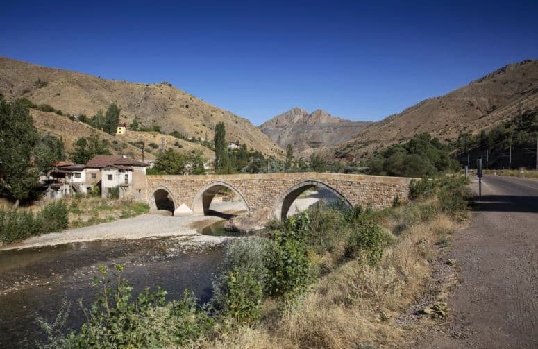Elit Erzincan - Tunceli - Elazığ - Kemaliye - Divriği - Sivas Turu THY ile 3 Gece 4 Gün Kurban Bayramı Özel