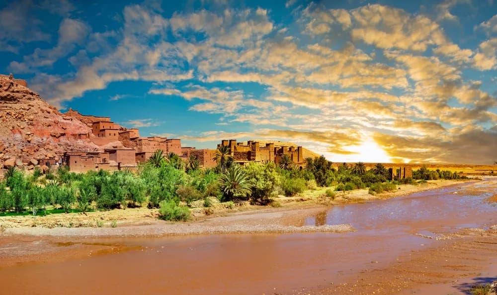 holiway travel marrakech scenic landscape medina
