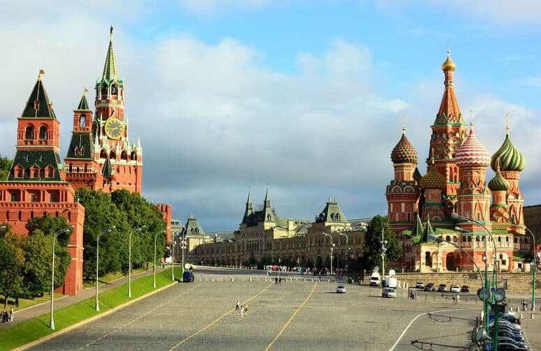 Elit Moskova St Petersburg Turu Beyaz Geceler THY ile 5 Gece Ekstra Turlar Dahil