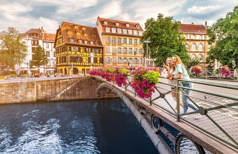 Elit Benelüx, Paris, Alsace, İsviçre, Almanya Turu THY ile 7 Gece Ekstra Turlar Dahil (ZRH DUS)