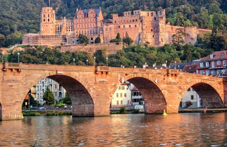 Elit Alsace Noel Pazarları Turu THY ile 3 Gece Ekstra Turlar Dahil (STR - ZRH)