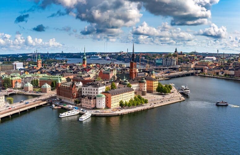Elit İskandinavya Fiyordlar Turu THY ile 9 Gece Ekstra Turlar Dahil (CPH - TLL)