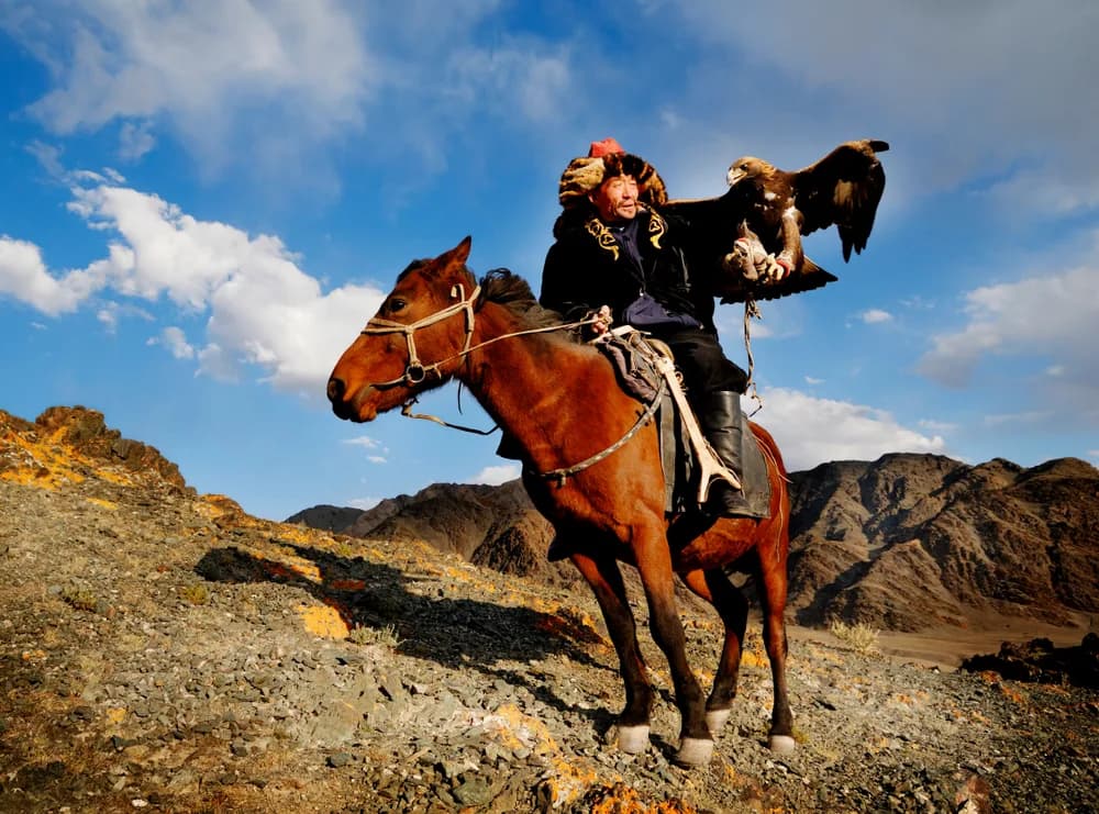 mogolistan gobi colu ve kumul manzaralari