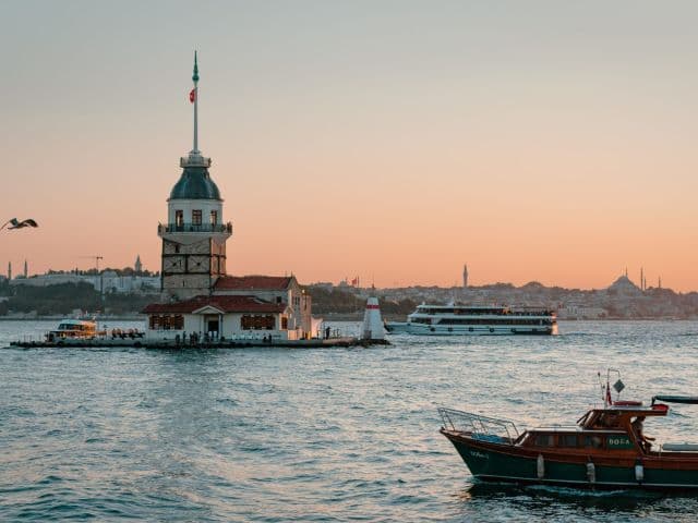 İkonik İstanbul Tarihi Yarımada ve Kültür Turu | 1 Gece Konaklamalı | İzmir Çıkışlı