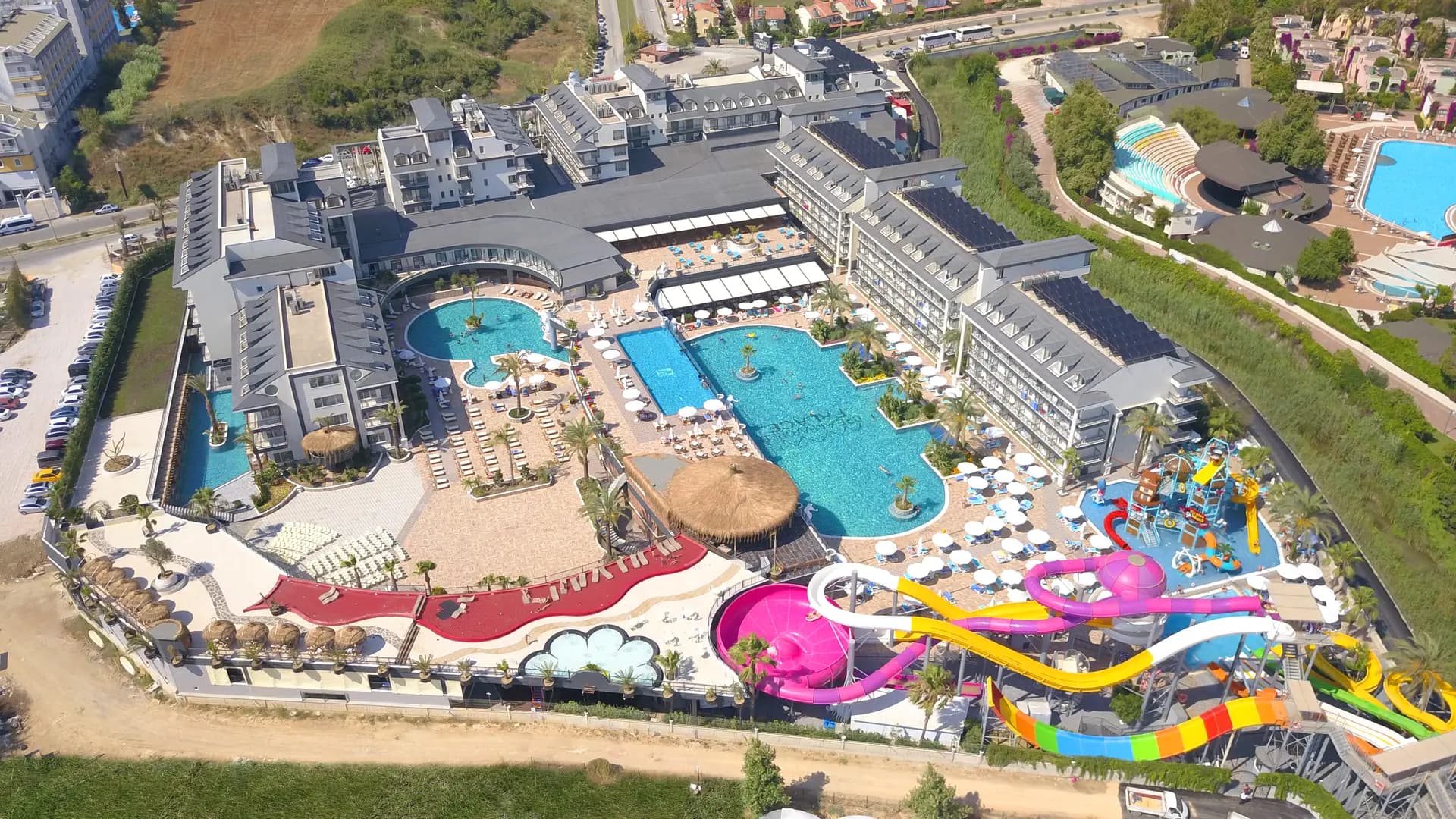 Dream World Palace Side