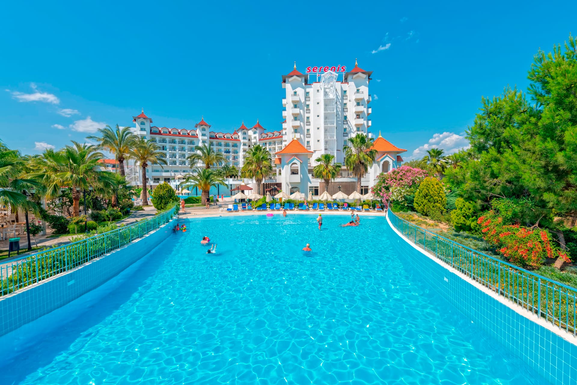 Serenis Hotel 3