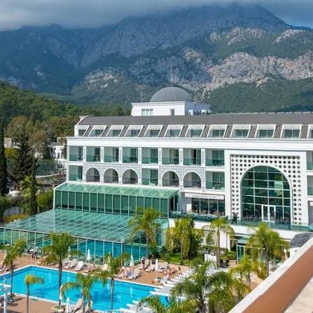 Karmir Resort & Spa Hotel