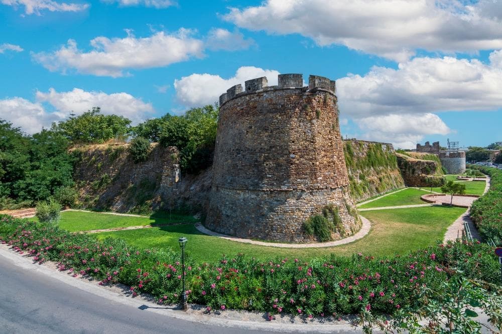 Sakız Adası Turu Çeşme Hareketli ( 1 Gece Konaklamalı )