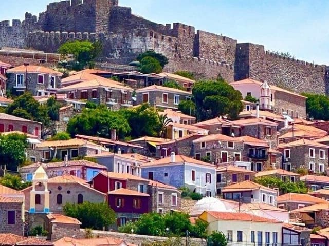 İkonik Midilli Adası Turu| 2 Gece Konaklamalı Dikili Çıkışlı
