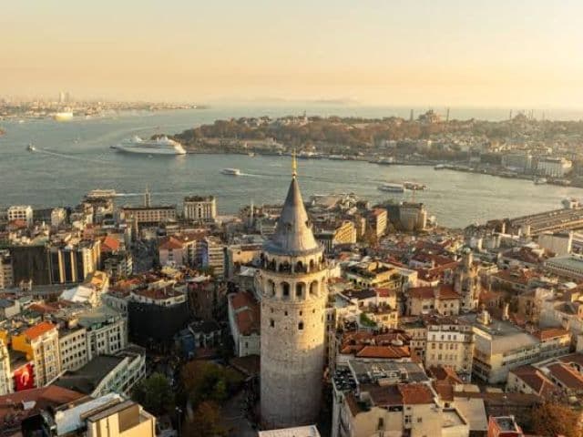 İkonik İstanbul Adalar Tarihi Yarımada Boğaz Şile Turu | 3 Gece Otel Konaklamalı