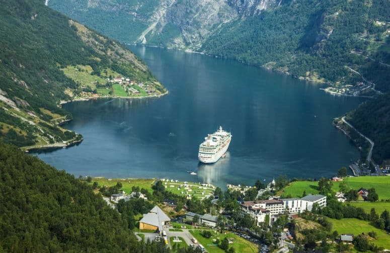 Elit İskandinavya Fiyordlar Turu THY ile 8 Gece Ekstra Turlar Dahil (TLL - CPH)