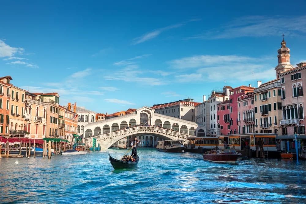 holiway travel rialto koprusu venedik manzara