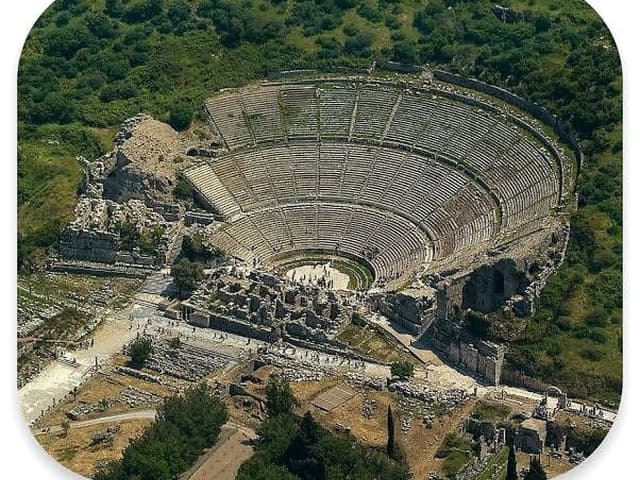 İkonik İzmir Çeşme Alaçatı Efes Şirince Turu | 1 Gece Konaklamalı İstanbul-Bursa Çıkışlı