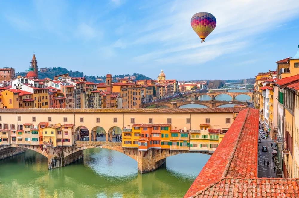 holiway travel ponte vecchio arno nehri floransa