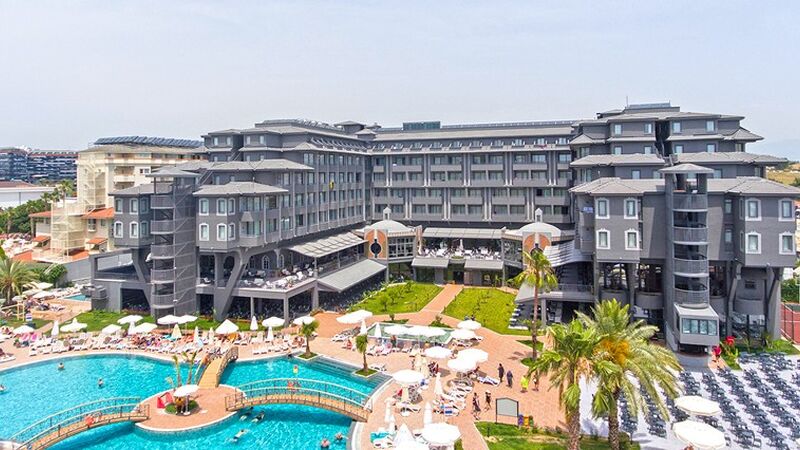 Nova Park Hotel Side