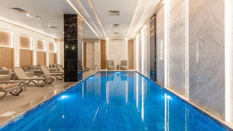 Serenity Queen Hotel