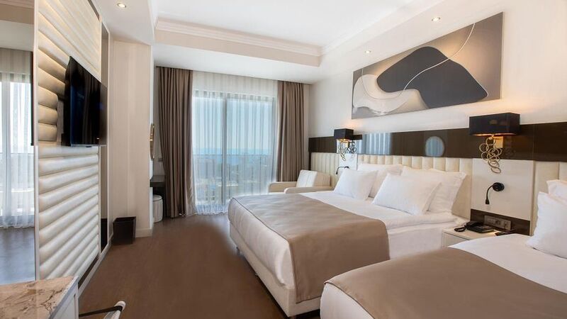 Serenity Queen Hotel