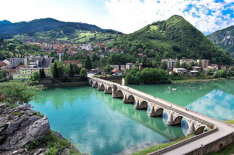 Kosovalı Büyük Balkan Turu Air Albania Havayolları İle Extra Turlar ve Akşam Yemekleri Dahil