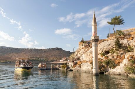 İzmir Kalkışlı 5 Gece 6 Gün Dolu Dolu Uçaklı Güneydoğu Anadolu GAP Turu