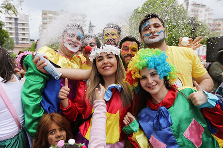 İzmir Çıkışlı Uçaklı Adana Portakal Çiçeği Festivali Turu