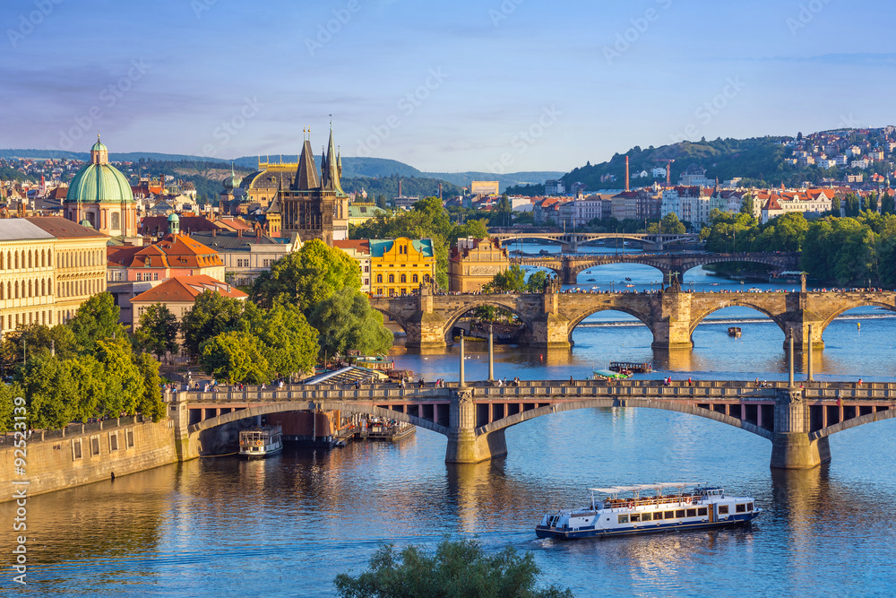 Prag Turu Türk Havayolları Seferi İle Ramazan Bayramı Özel 3 Gece