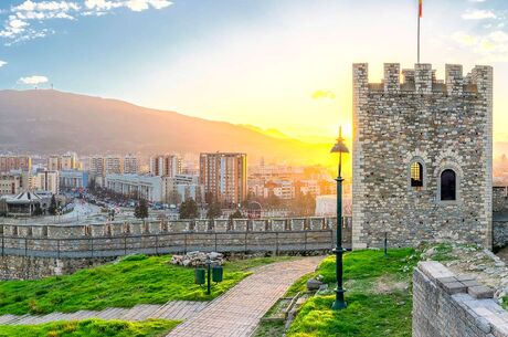 Adana Çıkışlı Kosovalı Büyük Balkanlar Turu AJet ile Extra Turlar ve Akşam Yemekleri Dahil SKP-OHD