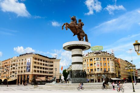 Eskişehir Çıkışlı Uçaklı Balkan Turu | 7 Gece 8 Gün