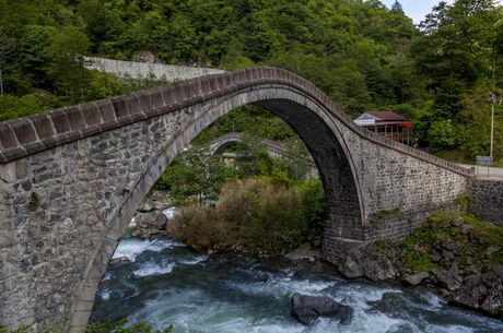 Baştanbaşa Balkanlar THY ile Tüm Çevre Gezileri, Ekstra Turlar, Akşam Yemekleri Dahil BEG-BEG