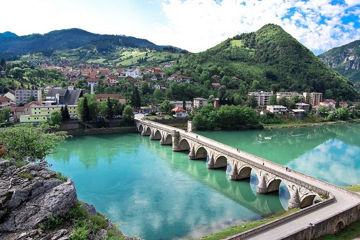 Kosovalı Baştanbaşa Balkanlar Turu THY ile Extra Turlar ve Akşam Yemekleri Dahil Kurban Bayramı Özel PRN-PRN