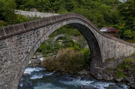 Otobüs İle Büyük Balkan 9 Ülke Turu Ekstra Turlar ve Akşam Yemekleri Dahil 2025